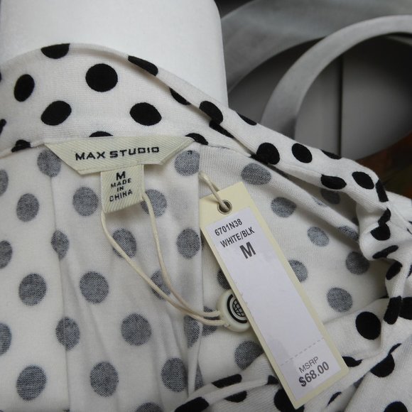 New with tags, Women's Max Studio rayon top, Size Medium - Picture 3 of 4